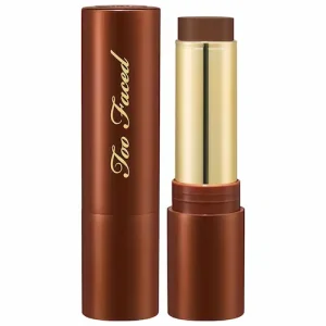 Maquillaje: El Orden Correcto para un Look Natural y Duradero 6 Bronceador y stick de contorno Chocolate Soleil de Too Faced