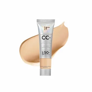 Maquillaje: El Orden Correcto para un Look Natural y Duradero 4 Crema correctora de color base de cobertura completa suero hidratante