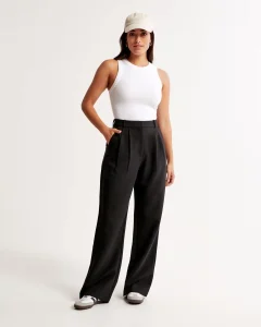 Mitos de la moda: 7 claves para vestir mejor 7 Pantalones de pierna ancha con corte sastre Curve Love AF Sloane 1