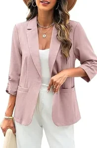 Pink Blazer Outfit: Ideas de Cómo Llevarlo Según Tu Estilo 14 Leggings de diseno ajustado y efecto piel