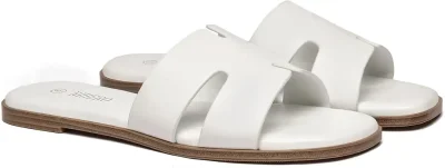 Sandalias planas elegantes para mujer