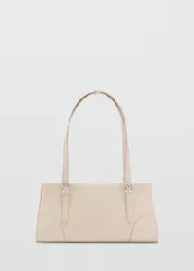 Las Mejores Carteras de Mujer para Cada Estilo y Presupuesto 2 Shoulder bag with buckles