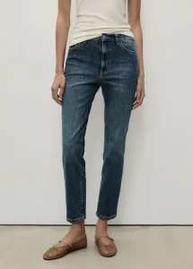 Largo del pantalón de mujer según tu calzado favorito 11 Pantalones de denim elastico con corte ajustado y tiro alto. El largo del pantalon a 68 cm les da un estilo cropped ideal para cualquier ocasion