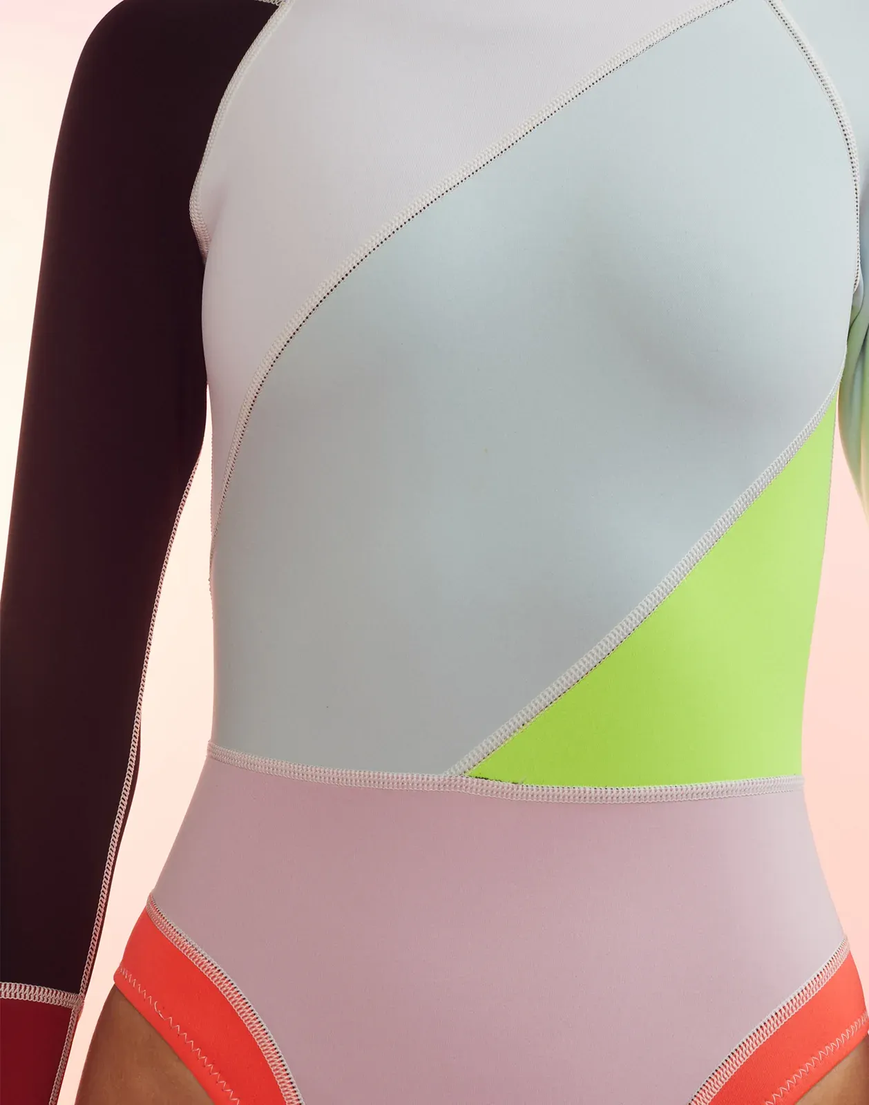 Trajes de baño 2025: Inspírate con las nuevas tendencias 10 janet4.jpg