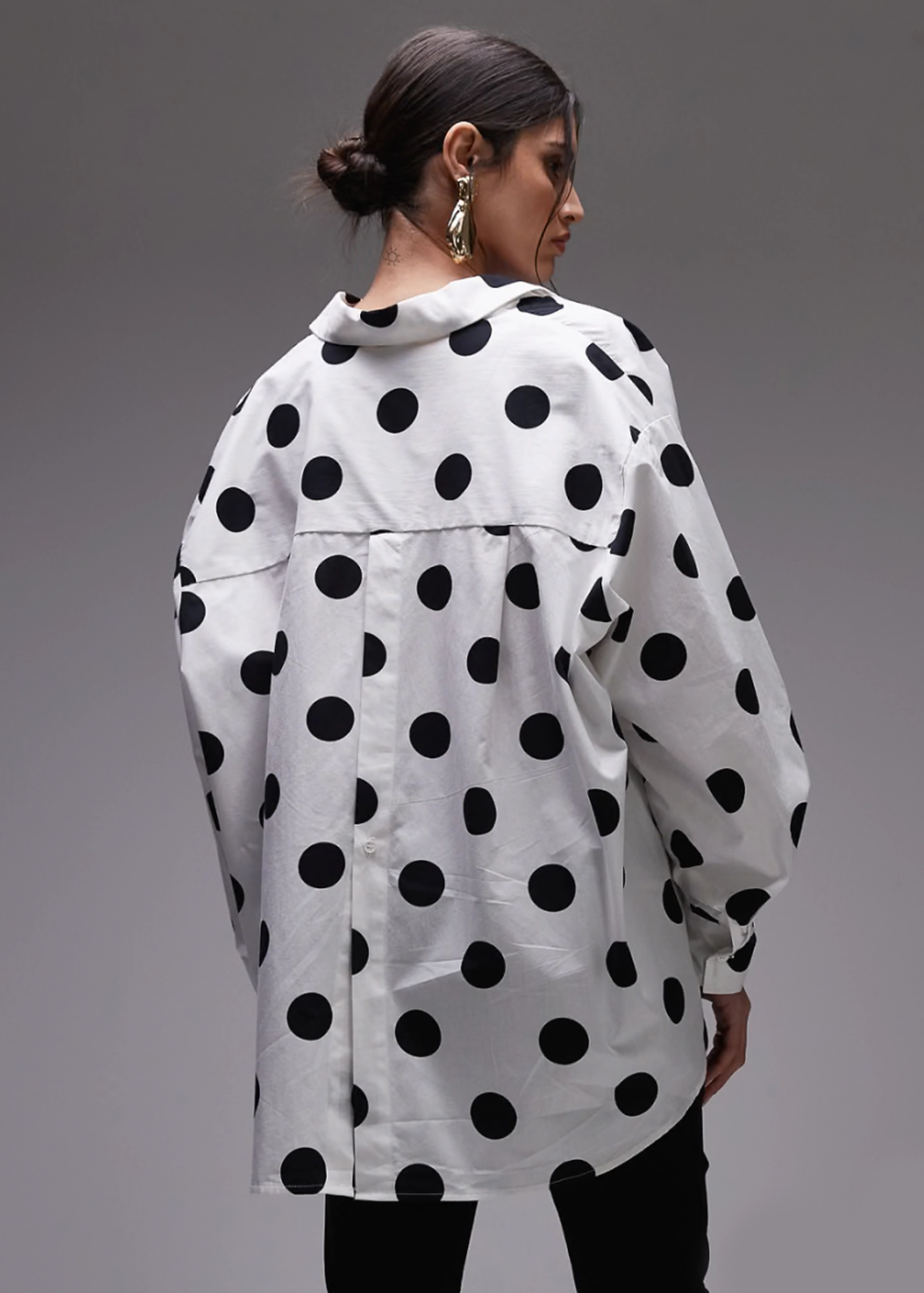 Cómo usar polka dots - lunares según tu estilo y edad 12 87053271 05 D1.jpg copy 3 1